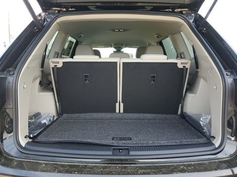 New 2026 Volkswagen Atlas SE FWD image 7