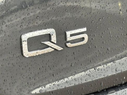 Used 2023 Audi Q5 2.0T Premium w/ Convenience Package AWD/4WD image 9