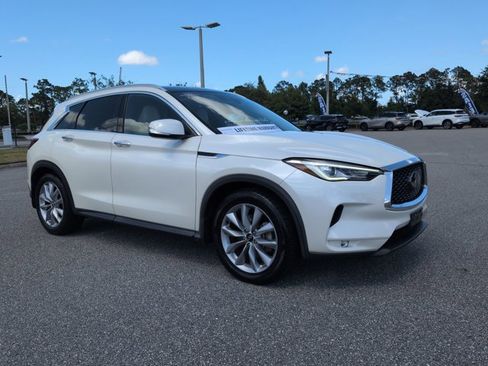 Used 2021 INFINITI QX50 Luxe AWD/4WD image 3