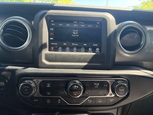 Used 2021 Jeep Wrangler Unlimited Sahara w/ Safety Group AWD/4WD image 8