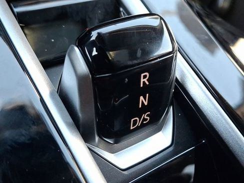 New 2026 Volkswagen Atlas Peak Edition image 9