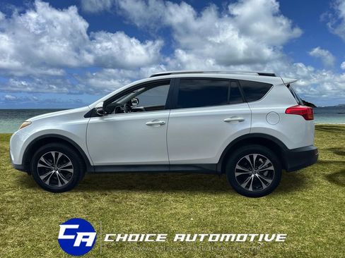 Used 2015 Toyota RAV4 Limited FWD image 3