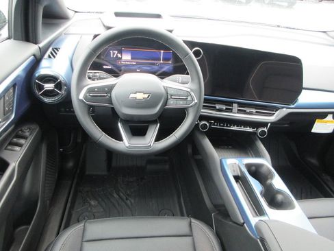 New 2026 Chevrolet Equinox EV LT w/ Convenience Package II image 15