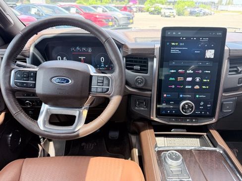Used 2024 Ford Expedition Max King Ranch AWD/4WD image 16