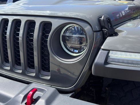 Used 2021 Jeep Gladiator Rubicon image 10
