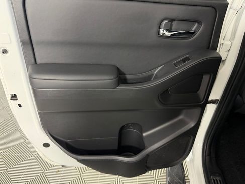 Used 2023 Nissan Frontier SV w/ Midnight Edition Package RWD image 25