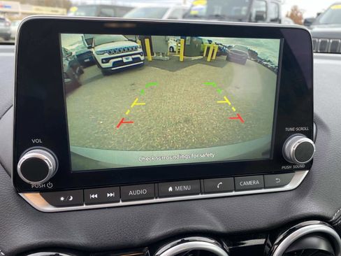 Used 2024 Nissan Sentra SV image 12