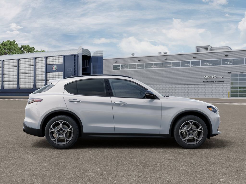 New 2026 Alfa Romeo Stelvio Sprint AWD/4WD image 21