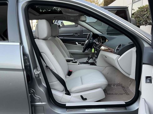 Used 2013 Mercedes-Benz C 250 Sedan w/ Premium 1 Pkg image 36
