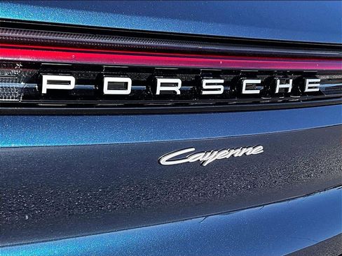 New 2026 Porsche Cayenne image 24