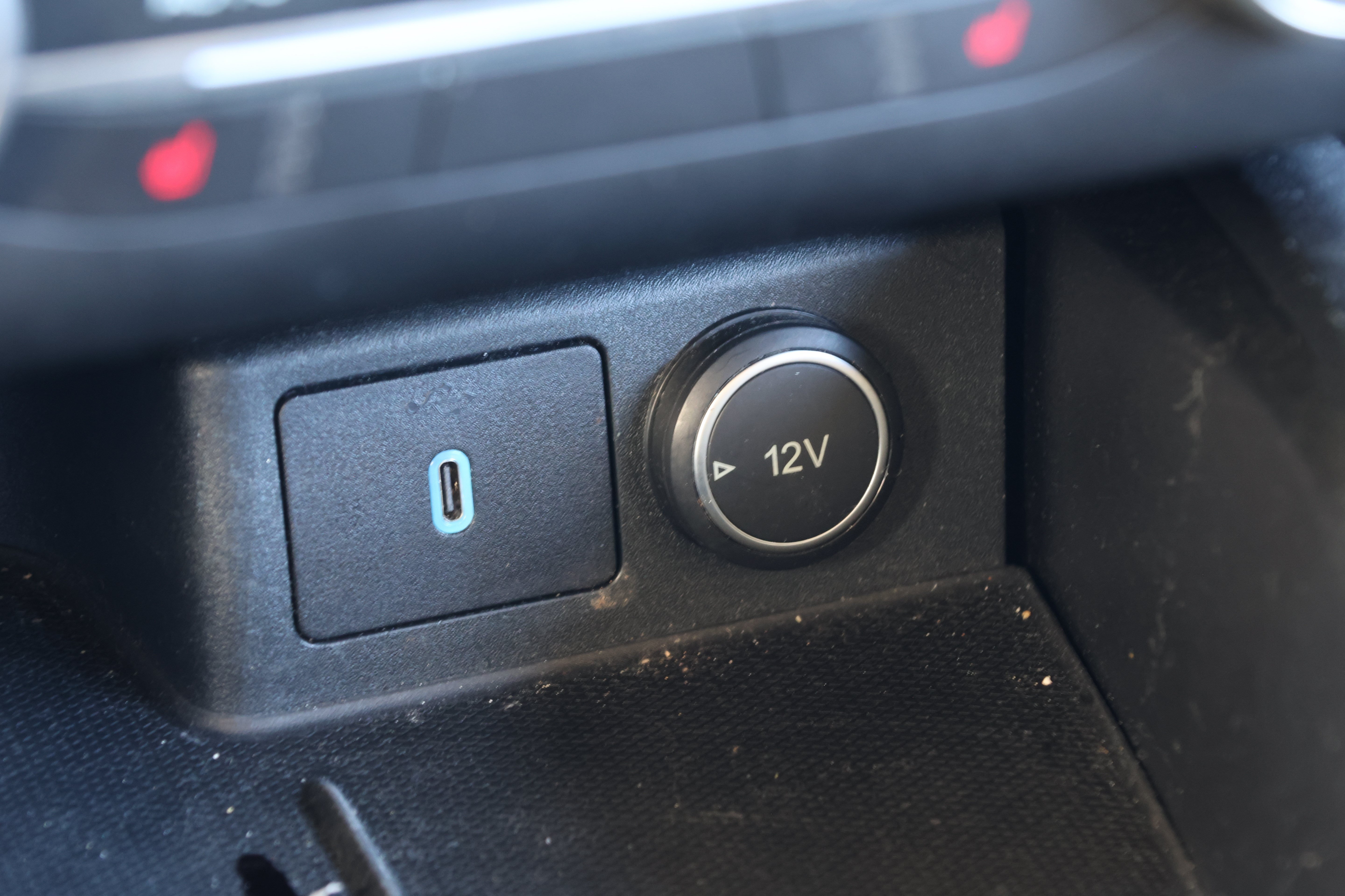 Used 2020 Ford Escape SE FWD image 23
