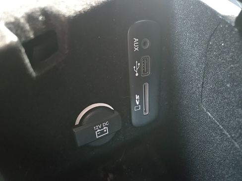 Used 2015 Dodge Challenger SXT w/ Sound Group image 55