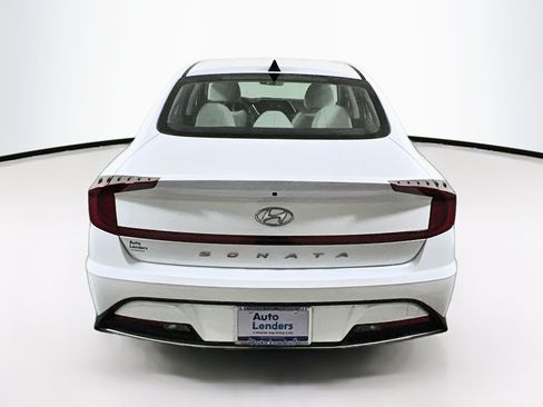 Used 2023 Hyundai Sonata SE FWD image 6