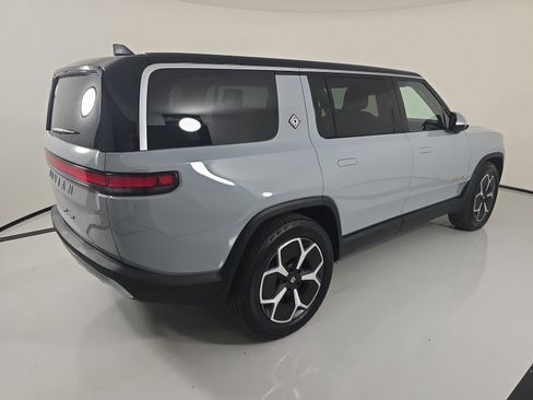 Used 2024 Rivian R1S Adventure AWD/4WD image 5
