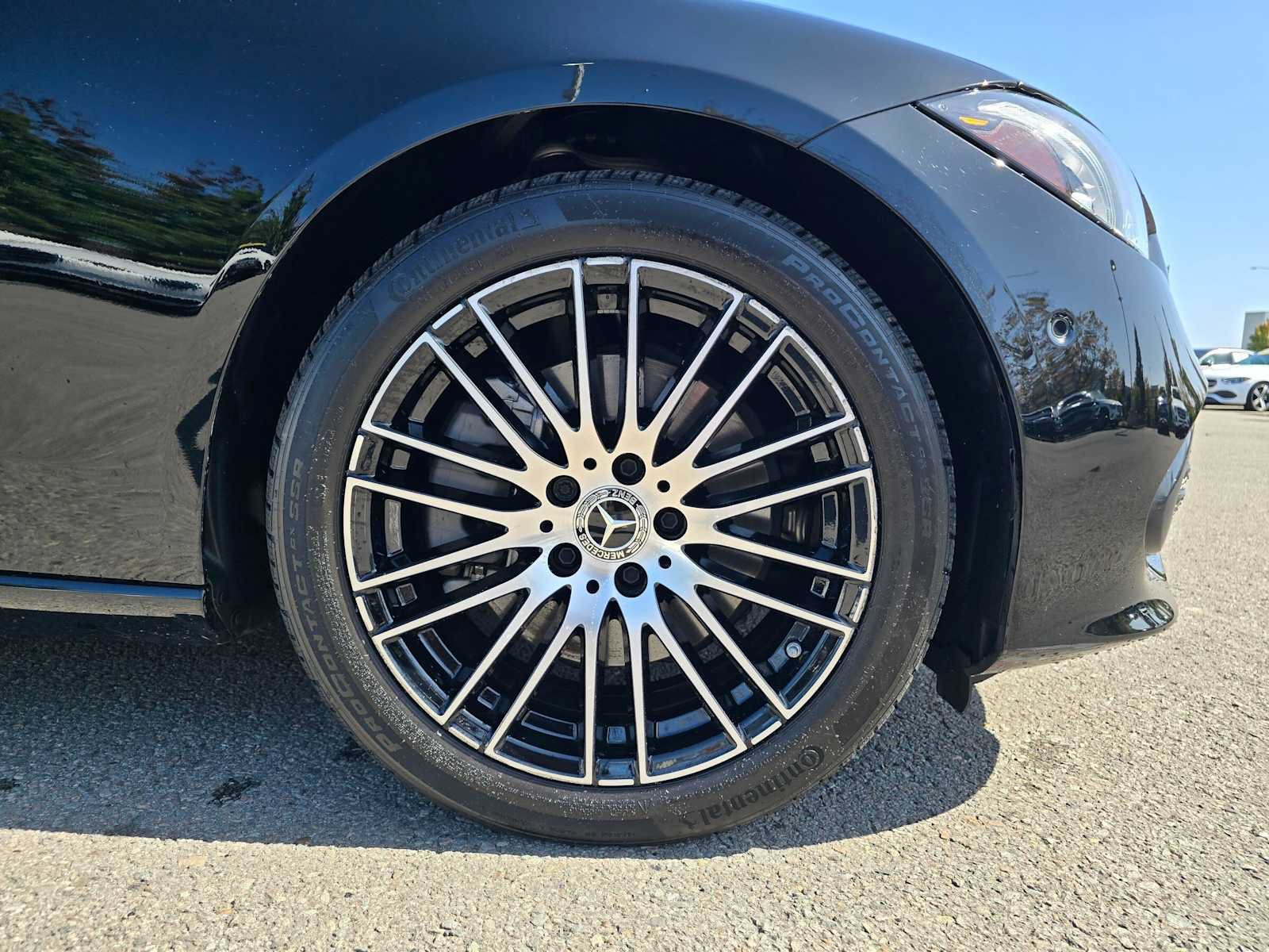 Used 2025 Mercedes-Benz C 300 Sedan image 9