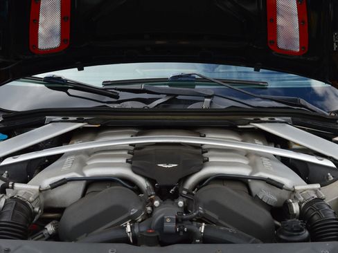 Used 2005 Aston Martin DB9 Volante image 23