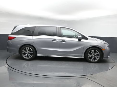 Used 2022 Honda Odyssey Touring image 3