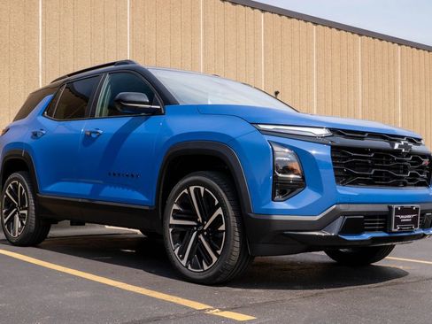New 2026 Chevrolet Equinox RS w/ Safety and Technology Package FWD image 2
