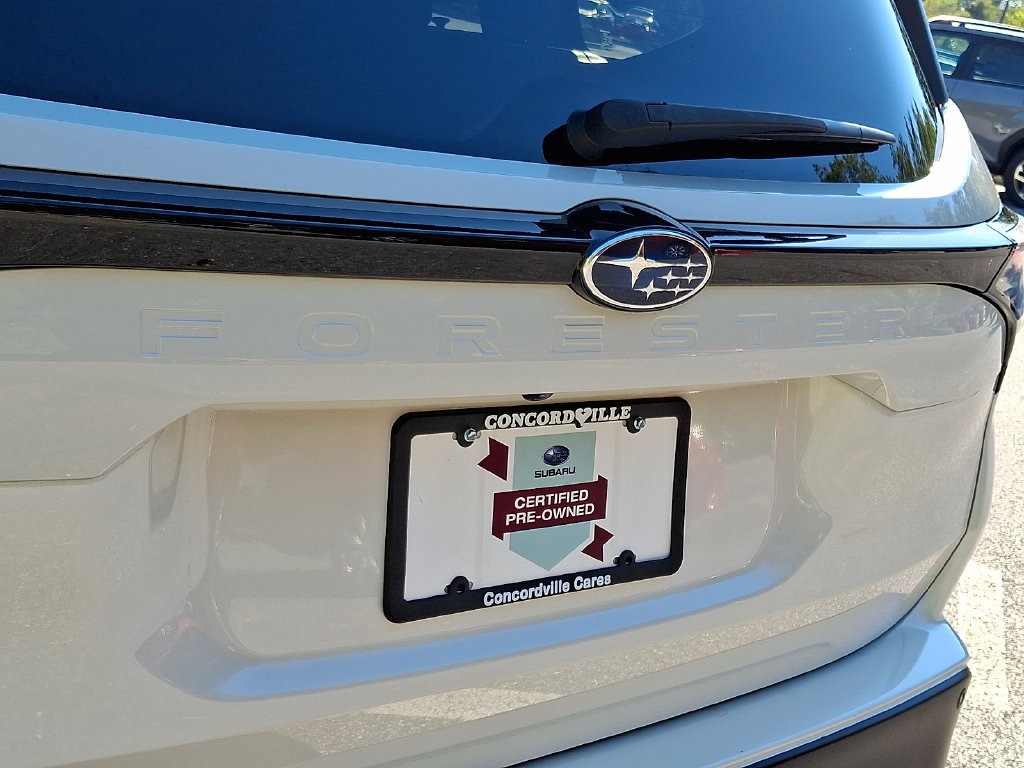 Used 2025 Subaru Forester Limited AWD/4WD image 32
