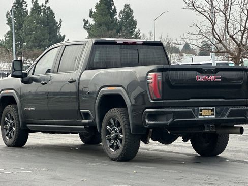 Used 2024 GMC Sierra 3500 AT4 w/ AT4 Premium Plus Package image 6