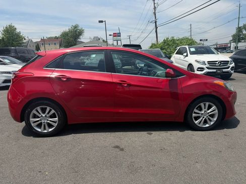 Used 2014 Hyundai Elantra GT FWD image 6