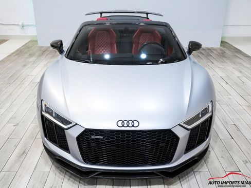 Used 2018 Audi R8 V10 w/ Carbon Exterior Package AWD/4WD image 35