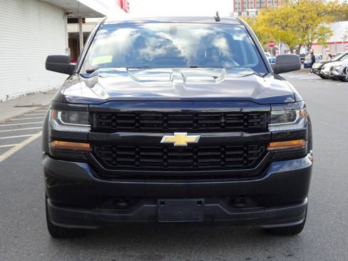 Used 2018 Chevrolet Silverado 1500 Custom w/ Custom Value Package AWD/4WD image 2