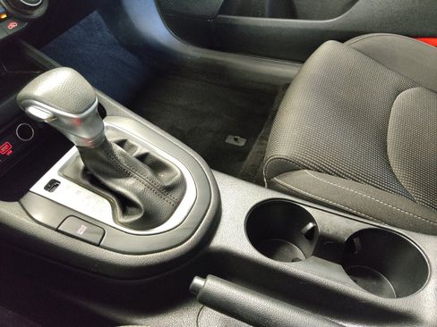 Used 2019 Kia Forte LXS FWD image 26