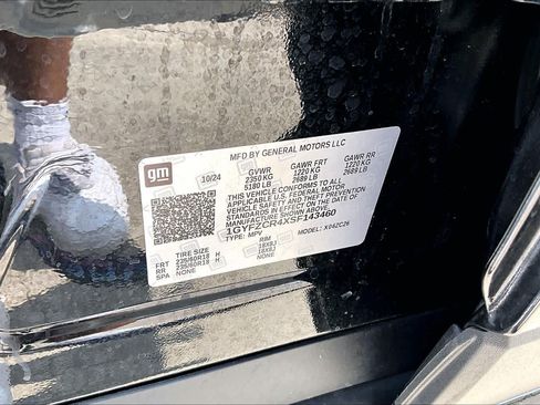 Used 2025 Cadillac XT4 Premium Luxury FWD image 35
