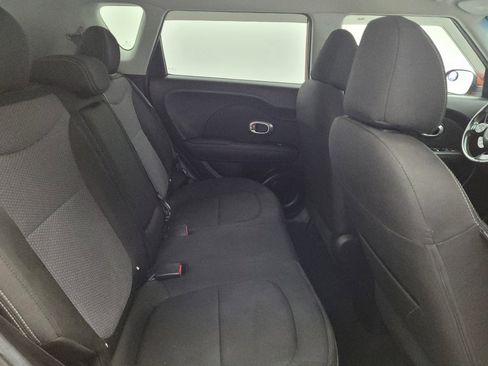 Used 2019 Kia Soul + FWD image 19