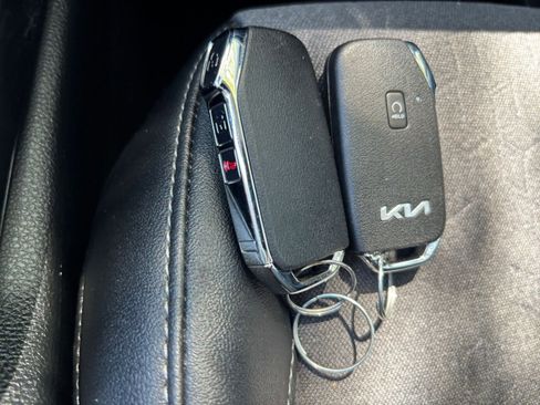 Used 2025 Kia Seltos S image 18