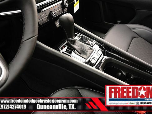 New 2026 Jeep Compass Latitude image 34