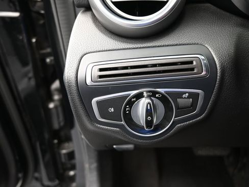 Used 2016 Mercedes-Benz C 300 Sedan image 29