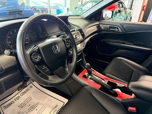 Used 2017 Honda Accord Sport image 16