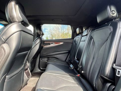 Used 2020 Lincoln Nautilus Reserve FWD image 20