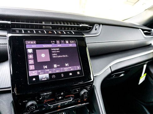 New 2025 Jeep Grand Cherokee L Laredo w/ Luxury Tech Group I image 14