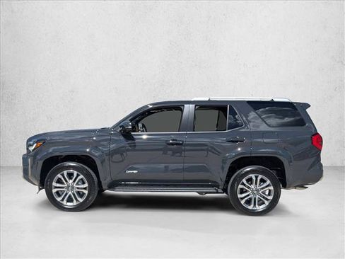 Used 2025 Toyota 4Runner Limited AWD/4WD image 5