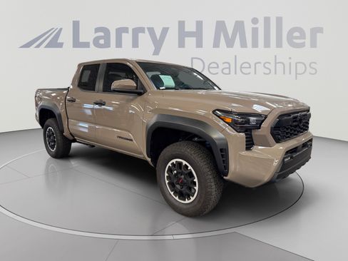 Certified 2026 Toyota Tacoma TRD Off-Road AWD/4WD image 7