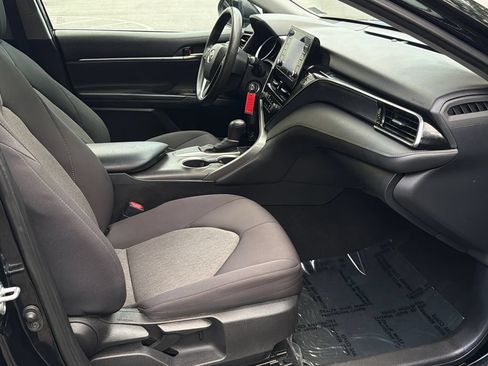 Used 2021 Toyota Camry LE FWD image 6