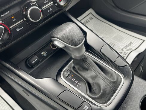 Used 2022 Kia Soul LX w/ Technology Package FWD image 28
