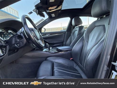 Used 2019 BMW 530i xDrive w/ Convenience Package image 37