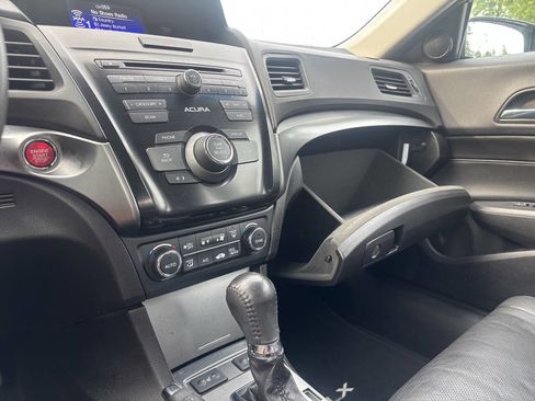Used 2013 Acura ILX w/ Premium Package image 10