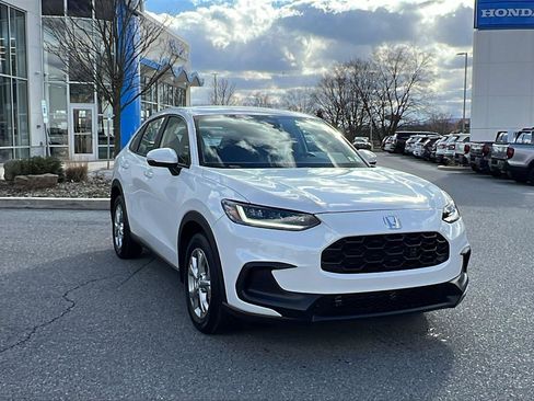 Certified 2025 Honda HR-V LX image 1