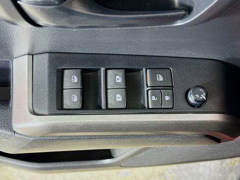 Used 2023 Toyota Tacoma SR5 image 17