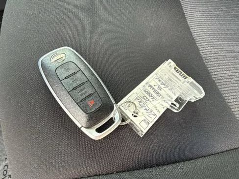 Used 2025 Nissan Sentra SV FWD image 29