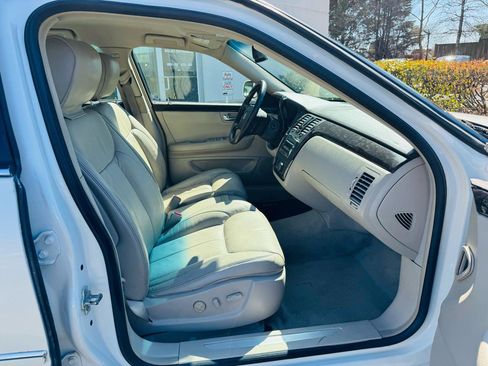 Used 2010 Cadillac DTS image 19