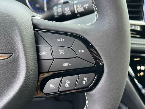 New 2026 Chrysler Pacifica Limited w/ S Appearance Package image 28