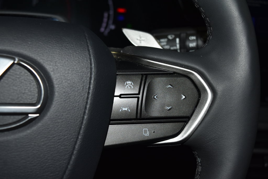 Used 2023 Lexus RX 350 AWD w/ Cold Area Package image 9