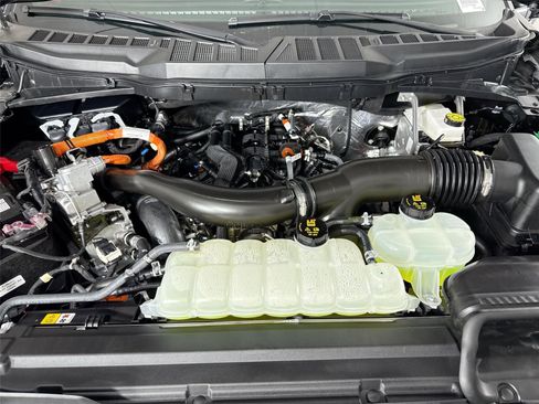 Used 2025 Ford F150 XLT w/ Equipment Group 302A MID image 59