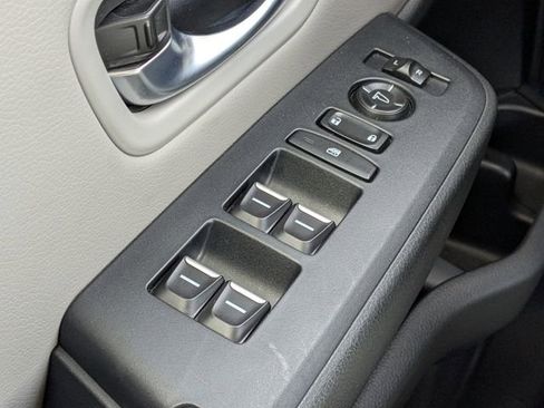 Used 2023 Honda Pilot LX image 21